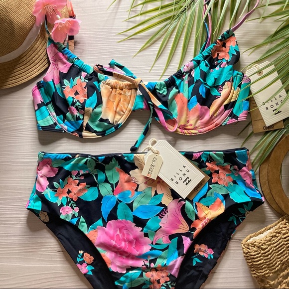 Billabong 🌺 Floral Rev Ruched Underwire Top | High Rise Bikini Bottoms 👙🌴 - Picture 3 of 16